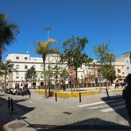 Essence * Cádiz